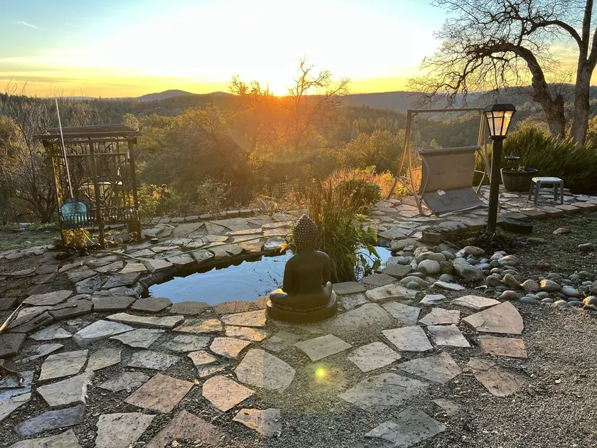 Wine Tasting, Rafting & Hiking Retreat With Canyon Views - Image 1