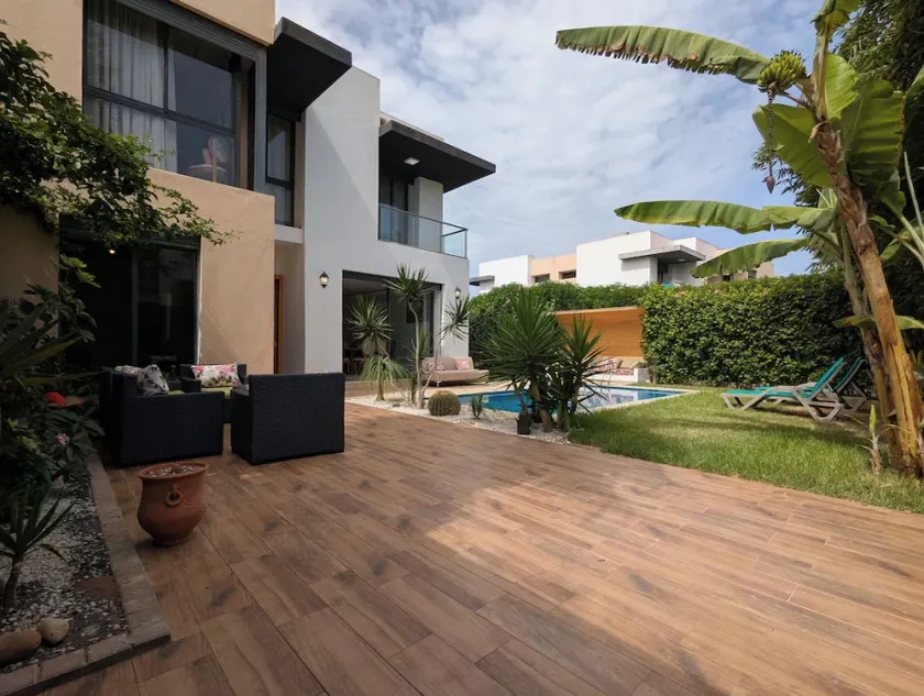 Villa 3-bedroom with Private Pool in Tamaris - Image 1