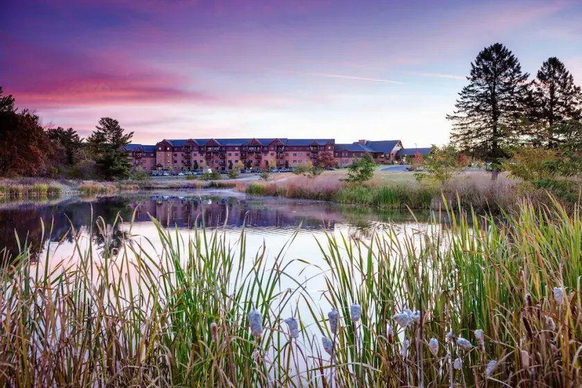 Wyndham Glacier Canyon |4BR/4BA King Suite w/ Balc - Image 1