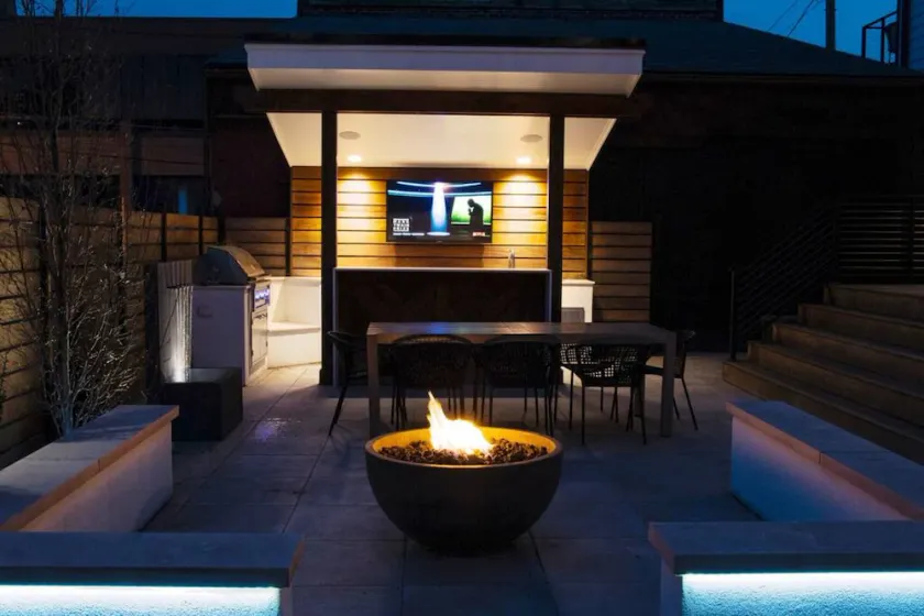 ★ HostWise Stays ★ Luxe Home| Dual Rooftop w/ Skyline Views| Firepit - Image 1