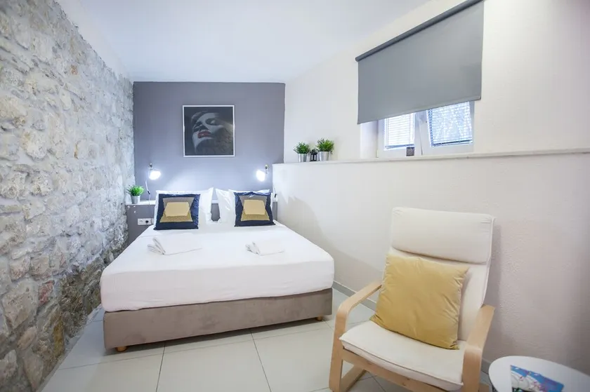 Apartments Emotha - Image 1