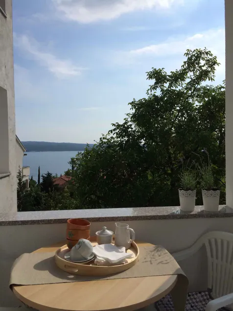 Holiday apartment with large balcony and sea view - Image 1
