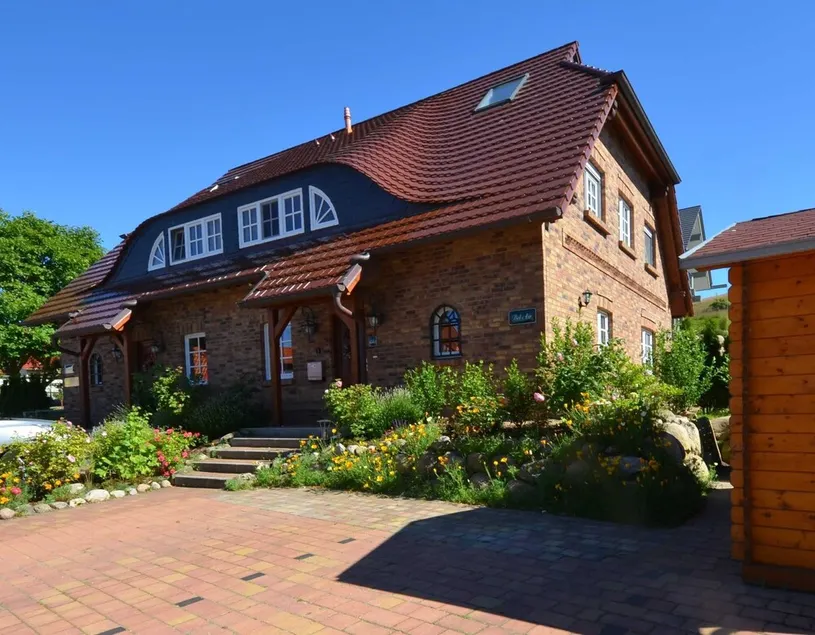 Ferienhaus mit Grill, Sauna und Terrasse | Meerblick - Image 1