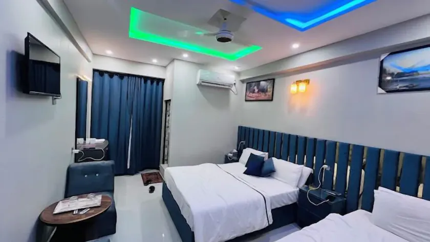 Hotel Almarkaz - Image 1
