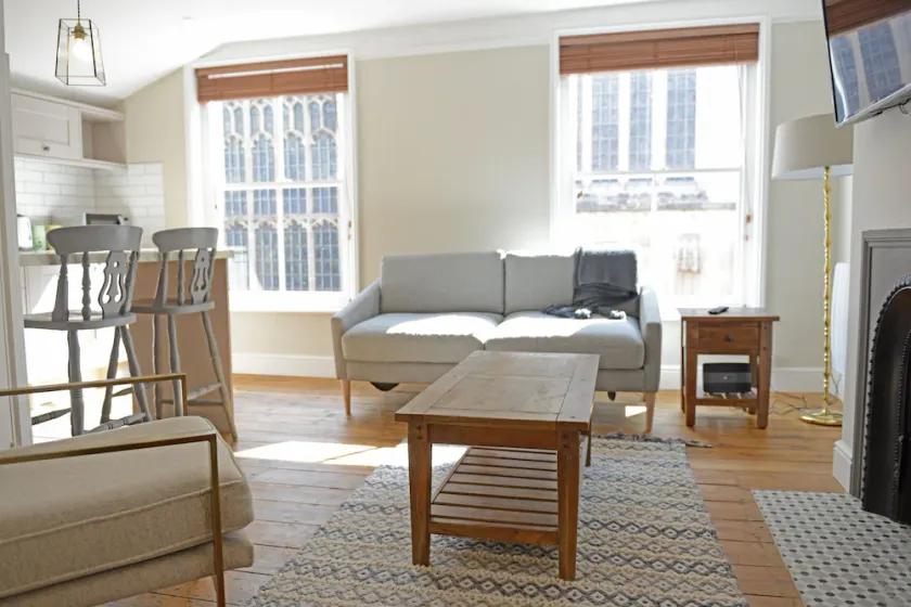 One bedroom apartment with Cathedral View in Historic Town of Bury St Edmunds - Image 1