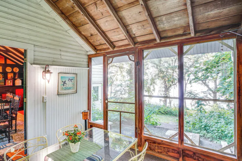 Historic Green Lake Escape: Fire Pit & Lake Views - Image 1