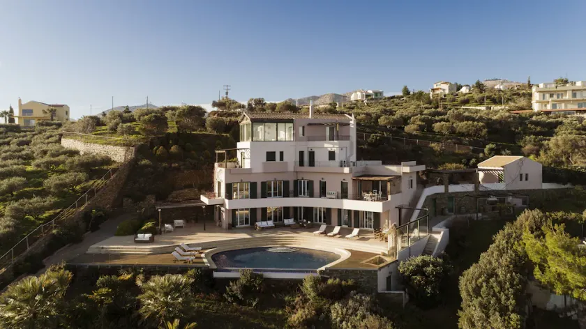 Charming Villa with fabulous sea views - Image 1
