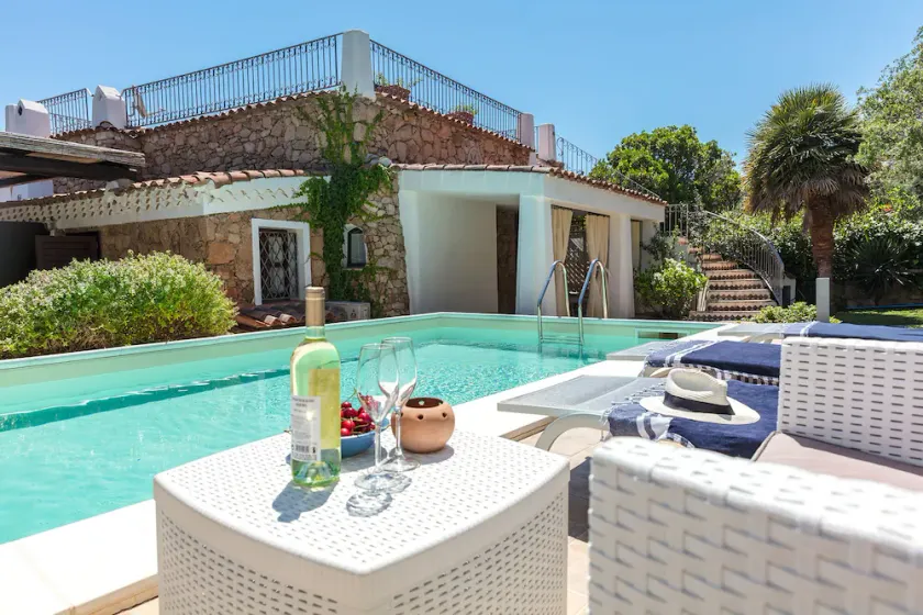 Vidunderlig Ginepro Villa, privat pool, panoramaudsigt over havet, 700 m fra stranden - Image 1