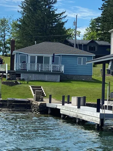 Bayside House in Fair Haven with Boat Dock - Image 1