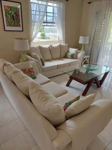 \"Barbados Holiday Villa\" Offene Villa, nur wenige Gehminuten vom Strand entfernt. - Image 1