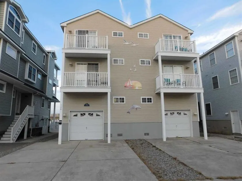 Beautiful Bay Views!!! - Image 1