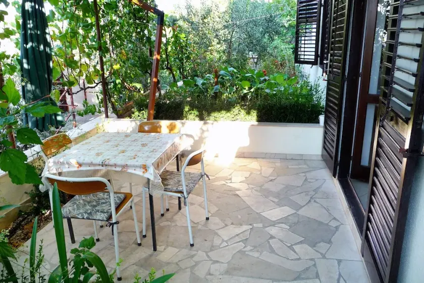 Studio flat near beach Pisak, Omiš (AS-658-a) - Image 1