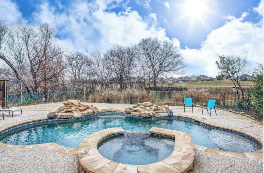 Designer Golf Course Villa i Frisco med Pool & Spa! - Image 1
