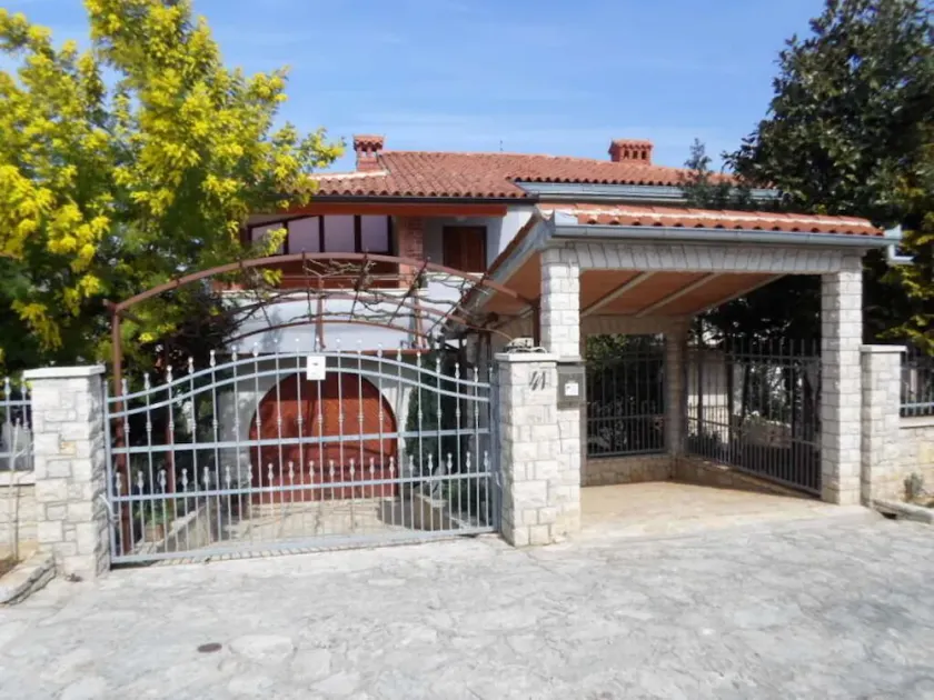 Apartment/apartment for 4 guests with 55m² in Banjole (77400) - Image 1
