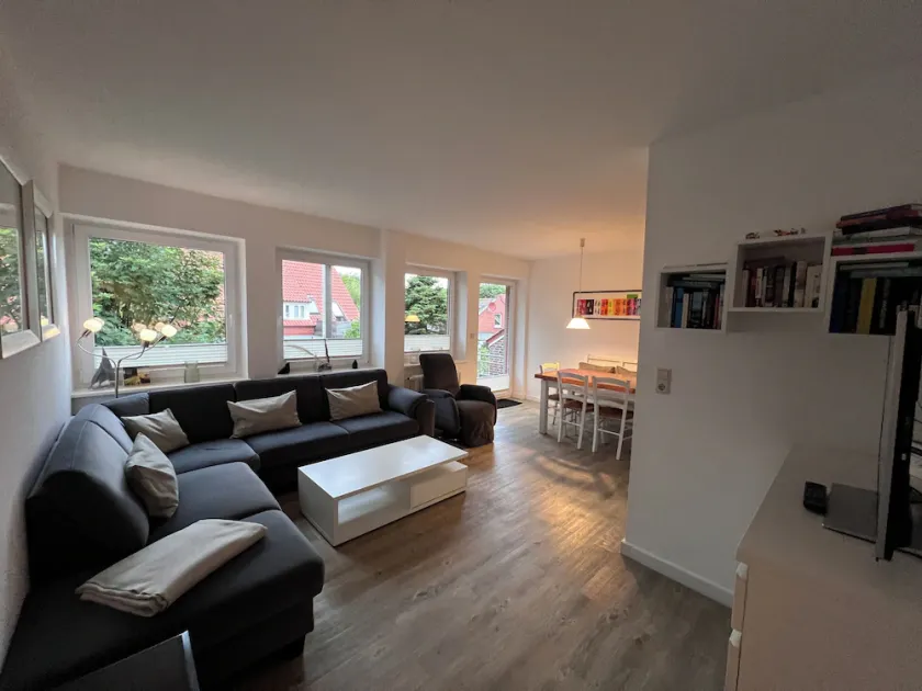 Plenty of space for large families, direct beach access, ideal for babies - Image 1