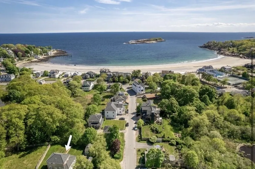 SAVE 10%…Last minute special for this sunny beach weekend of July 24-26!  - Image 1