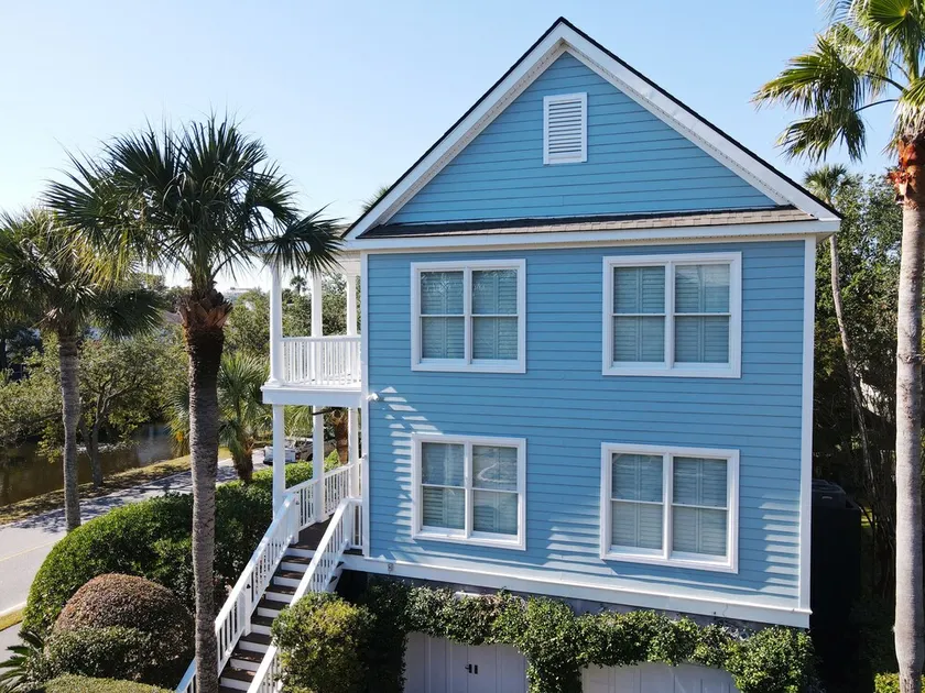 Back Bay Drive 5827: 4  BR, 2.5  BA House in Isle of Palms, Sleeps 10 - Image 1