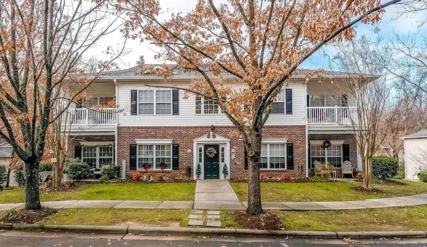*New* Charming 2BR Lake Norman Condo near Charlotte - Image 1
