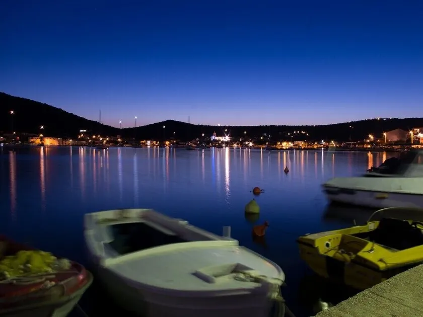 Apartamentos Ante, (13876), Vinišće, riviera Trogir, Croacia - Image 1