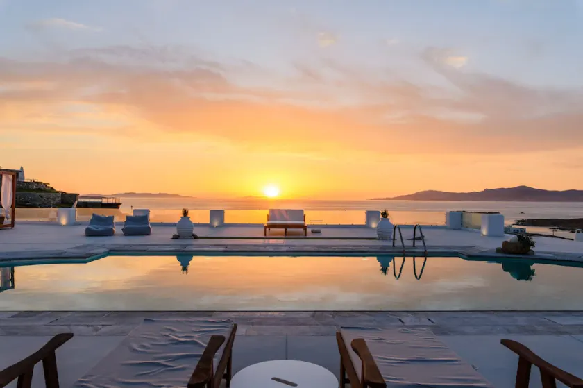 SUBLIME SEA & SUNSET VIEWS - Image 1