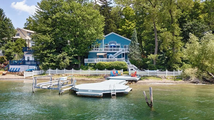 Stargazer: Relax on Keuka Lake with a hot tub and more! - Image 1