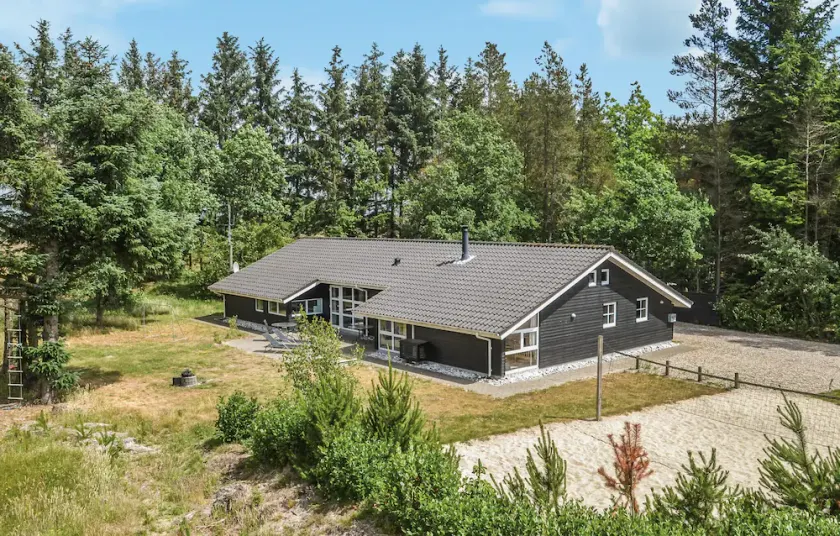 Beautiful Home In Oksbøl With Sauna - Image 1