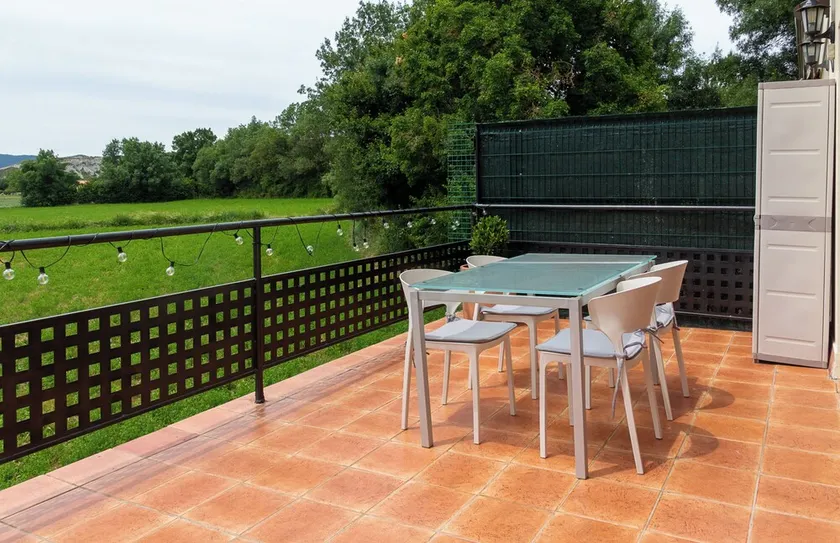 House with terrace in the Pyrenees. Pet friendly - Image 1