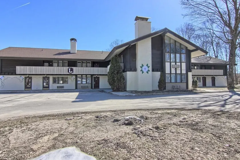 Completely Renovated 3 BR + Loft Mountain Villa - 2nd Floor - Image 1