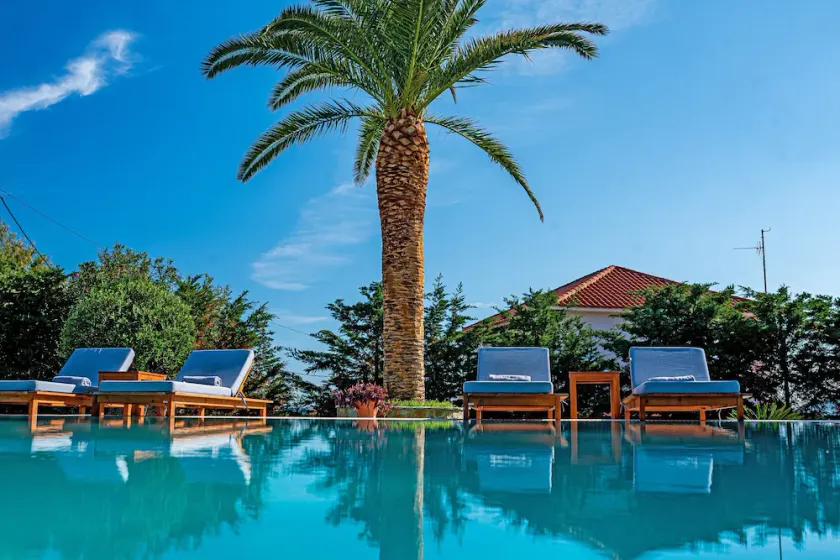 Amor Villa - Image 1