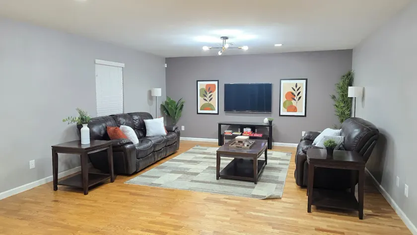 Quiet, spacious home close to NRG, Galleria, Minute Maid, Rodeo! - Image 1