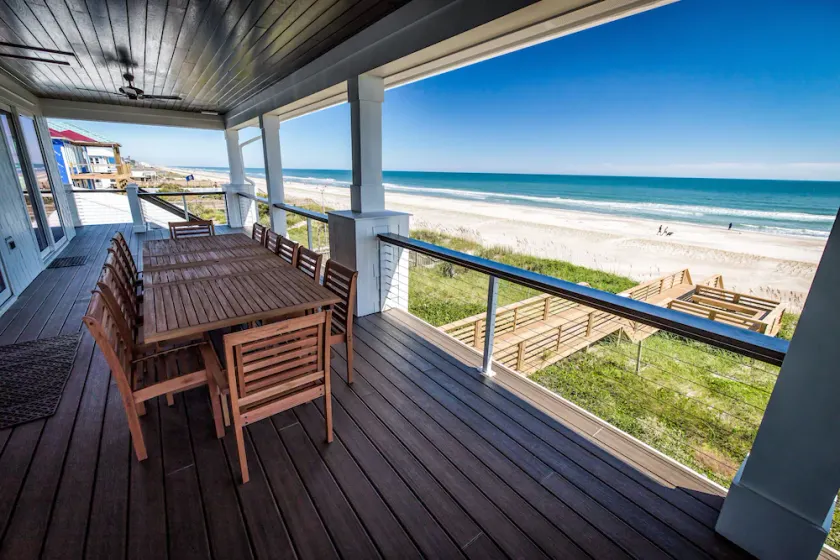Professionally Decorated Ocean Front Oasis - Image 1