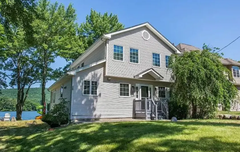 Greenwood Lake Lakefront Luxury - Image 1