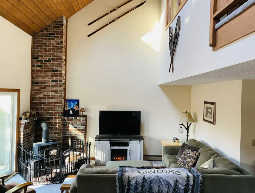 Cozy townhouse minutes from North Conway. - Image 1