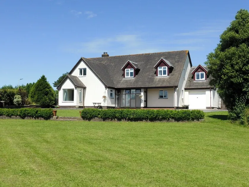 6 bedroom accommodation in Exbourne, near Okehampton - Image 1