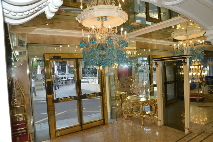 B&B HOTEL Salamanca Centro Artheus - Image 1