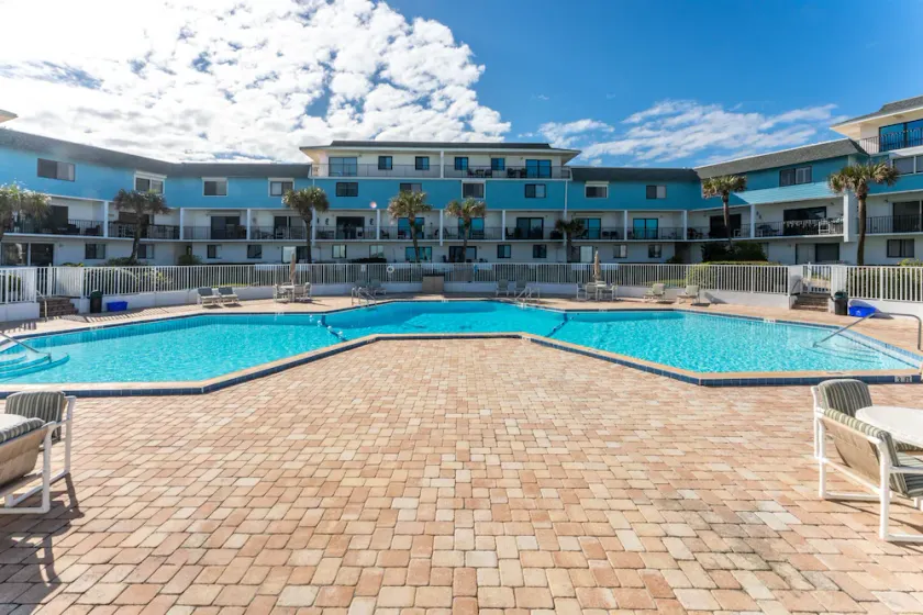 Maria Beautiful Beachfront Condo, sleeps up to 8. BIG DISCOUNTS NOW  - Image 1