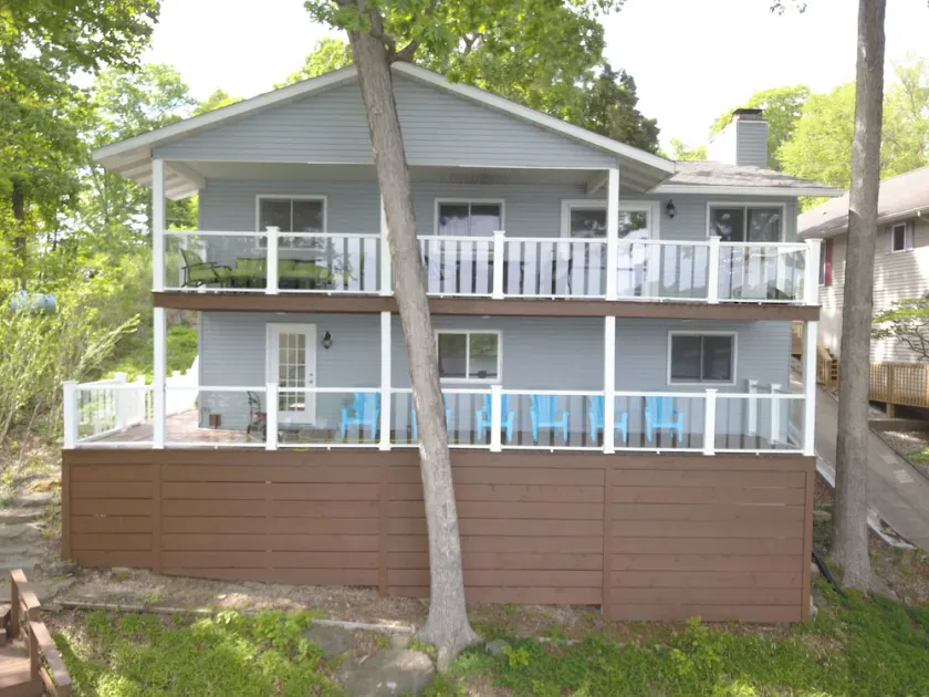Incredible Lake house with Amazing Water Views, 2 Bay Dock and Game Room! - Image 1