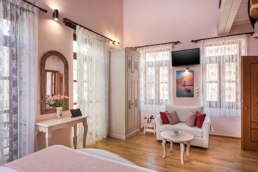 Lux apartment with loft, private sauna & balcony in the heart of Chania old town - Image 1