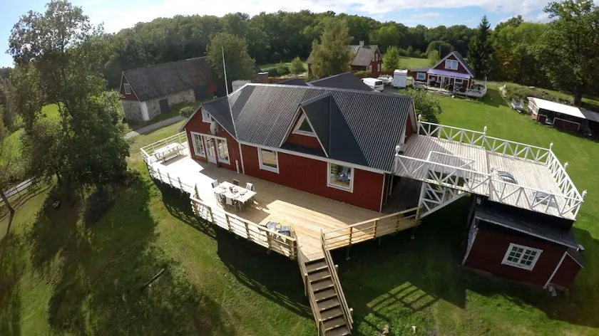 Fantastic nature, hot tub, sauna, boat on the lake, fishing paradise - Image 1