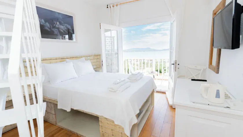 Cunda Piano Otel - Image 1