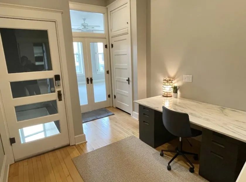 Bright, Spacious Property in Downtown DePere Overlooking Fox River - Image 1