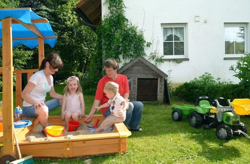 Apartamento de 4 estrelas com terraço e passeios a cavalo - Image 1
