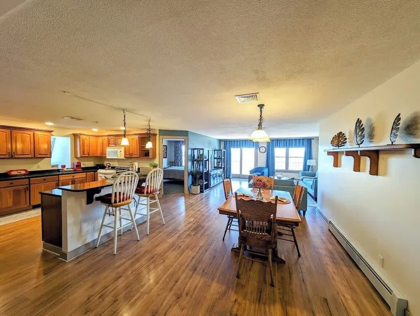 Acadia Luxury Penthouse Suite - Image 1