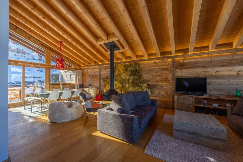 Grimpeur luxury duplex, Spa Access, in front of th - Image 1