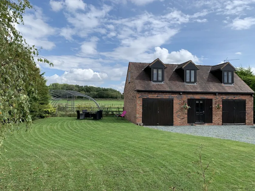Meadow View @ Glebe Barn - Image 1