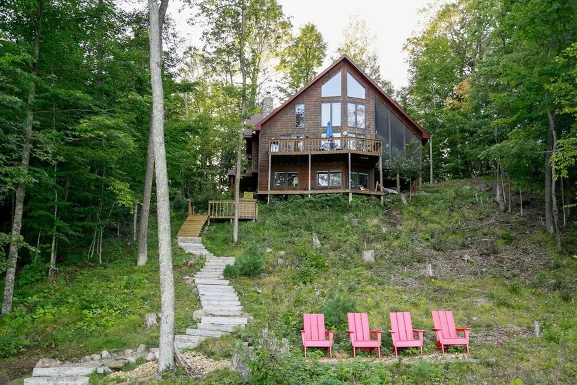 Stylish and Cozy Cabin on the Red Cedar Chain overlooking quiet bay - Image 1