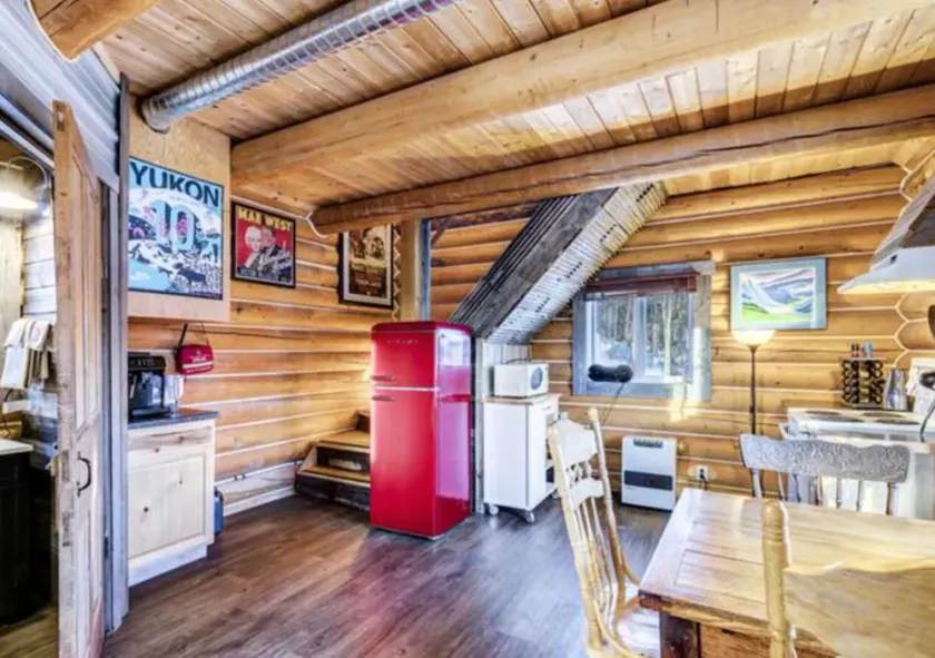 Log Cabin with Amazing Mountain & Lake Views  (allergy-friendly) - Image 1