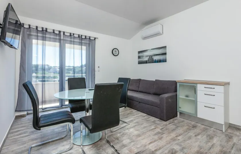 2 bedroom amazing apartment in Split - Image 1