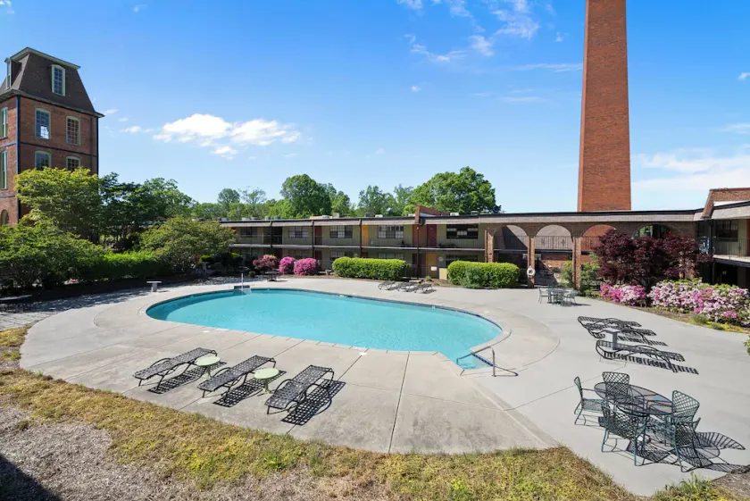 1st Floor Condo outdoor pool - Image 1