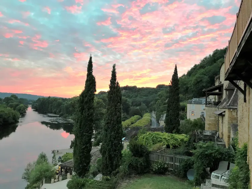 HERRLICHE BEYNAC-VILLA (POOL!) FLUSS, CHATEAUX-ANSICHTEN - ZU DEN RESTAURANTS GEHEN, GESCHÄFTE - Image 1